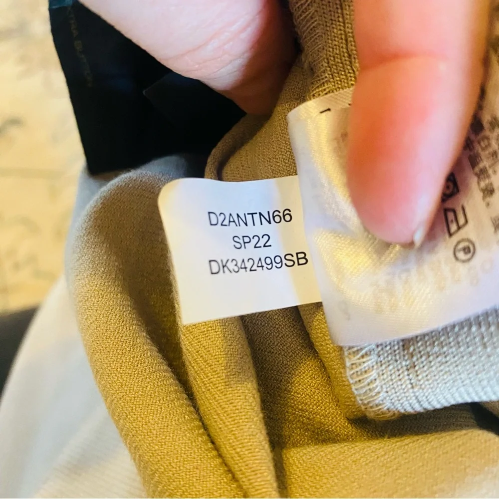 Donna Karan NWT Size 12 Bouquet Beige Skirt Cargo Pockets Stretchy Belt Loops - Picture 8 of 8